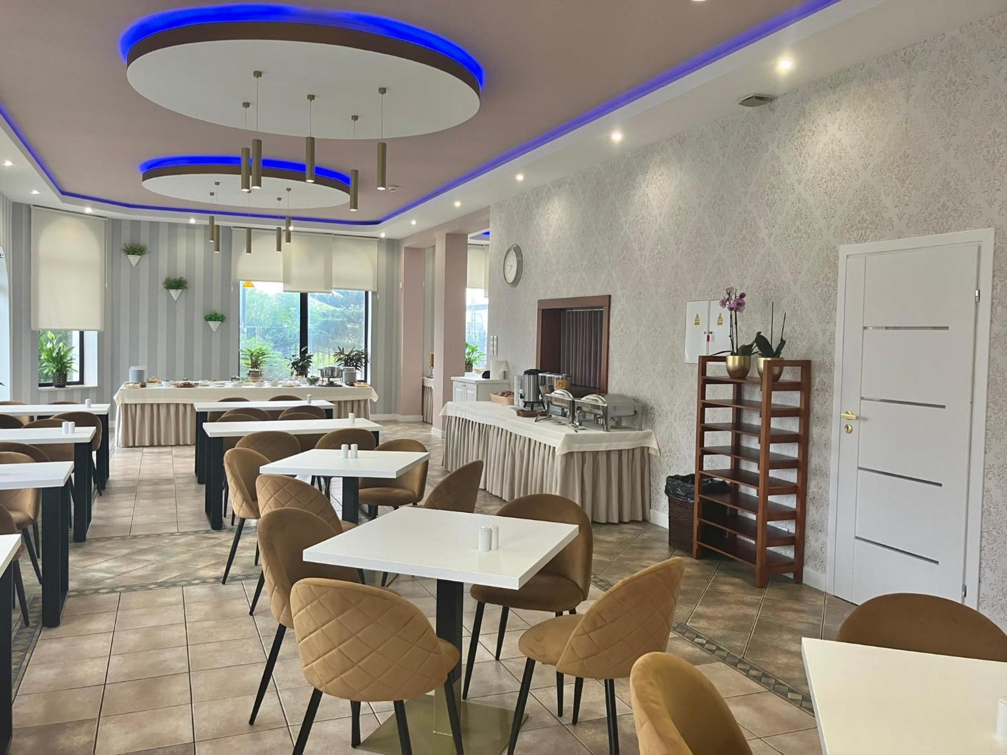 웨바 Osrodek Wczasowy Magnat B&B 외부 사진